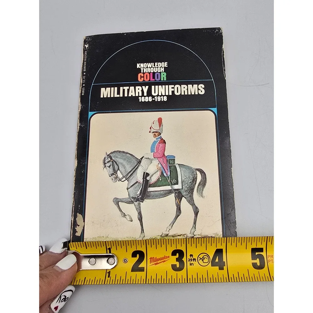 Bantam Military Uniforms 1686-1918 Book OS Multi Good‎ Rene North Vintage 1971